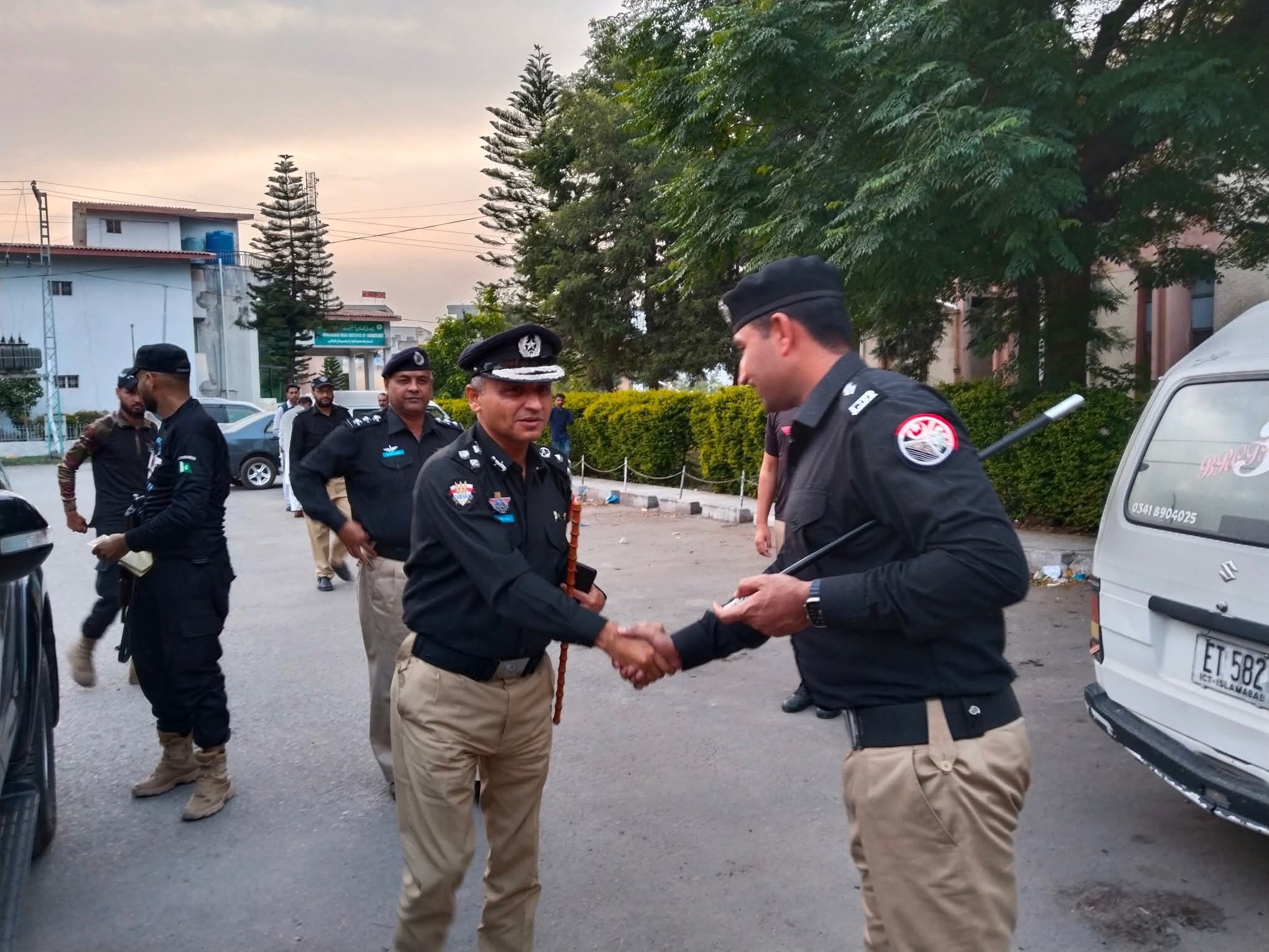 کامران علی ڈپٹی انسپکٹر جنرل پولیس میرپور ریجن میرپور کی کوٹلی آمد گہوڑا کھوئیرٹہ فائرنگ واقع میں زخمی پولیس افسران محمد جمیل تفتیشی ہیڈکانسٹیبل
